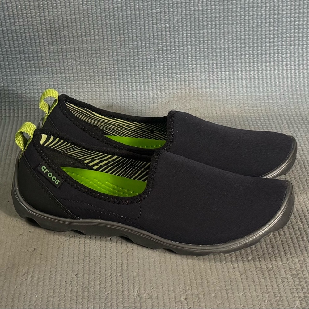 Crocs Black Duet Busy‎ Day Women’s Comfort Shoes Slip On Stretch Size 5